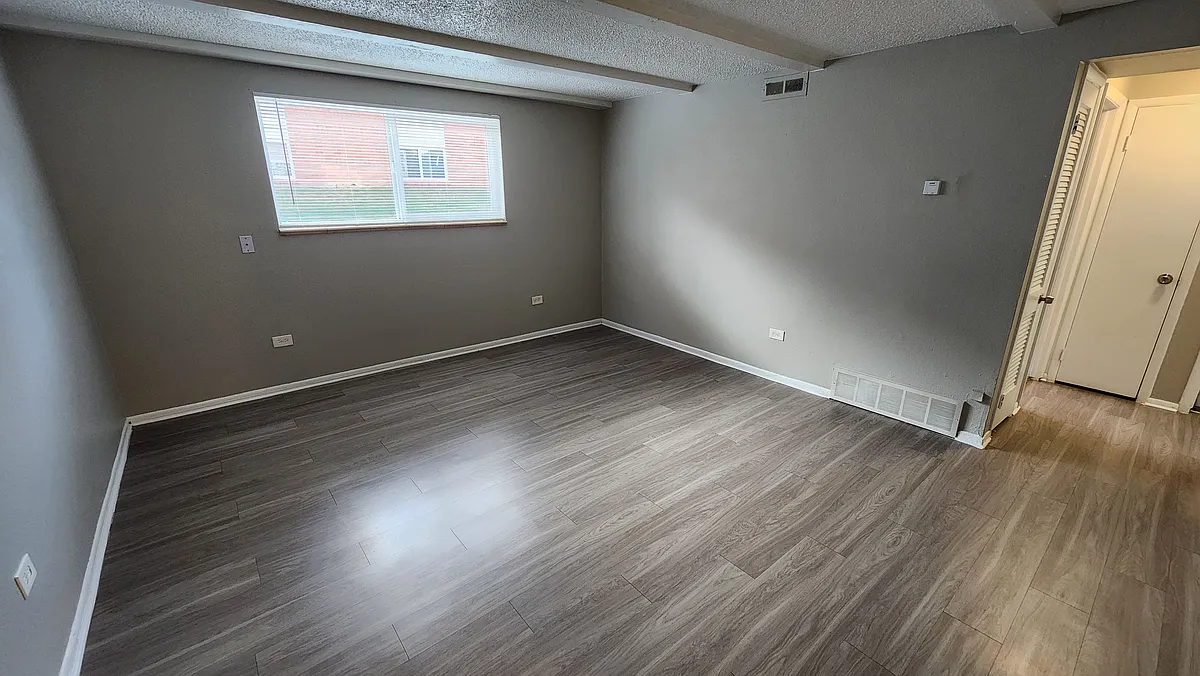 Building Photo - 2926 Eliot Cir #1