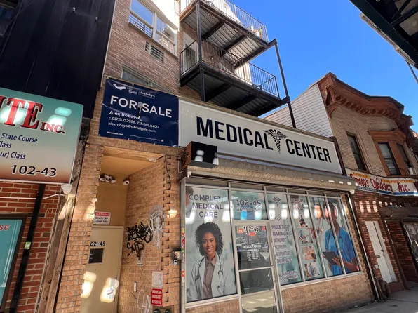 102-45 Jamaica Avenue image 1 of 6