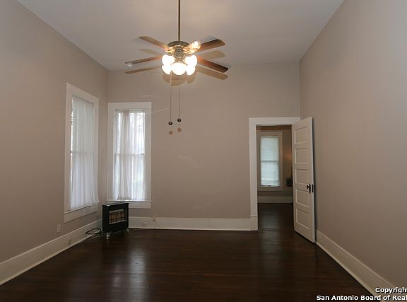 5th image of 236 Claudia St