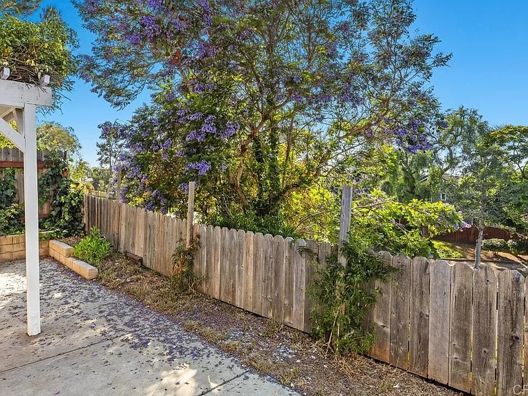 5444 Loganberry Way — Photo 33