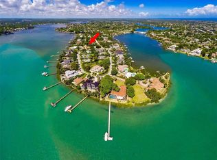 18797 Rio Vista Dr, Tequesta, FL 33469