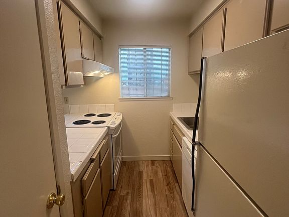 3rd image of 2324 V St