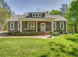 8930 Deep Creek Pl, Amelia Court House, VA 23002