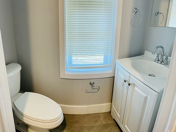 3rd image of 4615 Germantown Ave #1