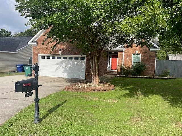 3 bed, 2.5 bath, 2255 sqft, $1,965 — Photo 1