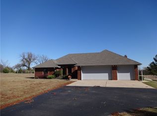 10208 N Cemetery Rd, Yukon, OK 73099
