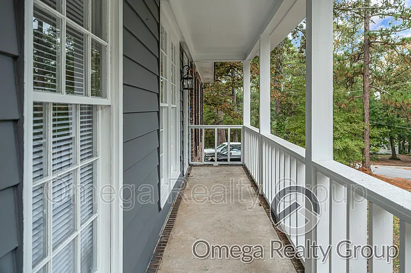 3 bed, 2.0 bath, 1300 sqft, $1,650 — Photo 4