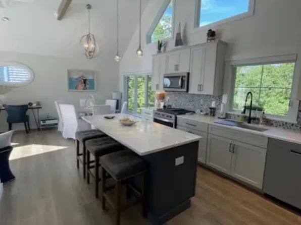 (undisclosed Address), Southport, ME 04576