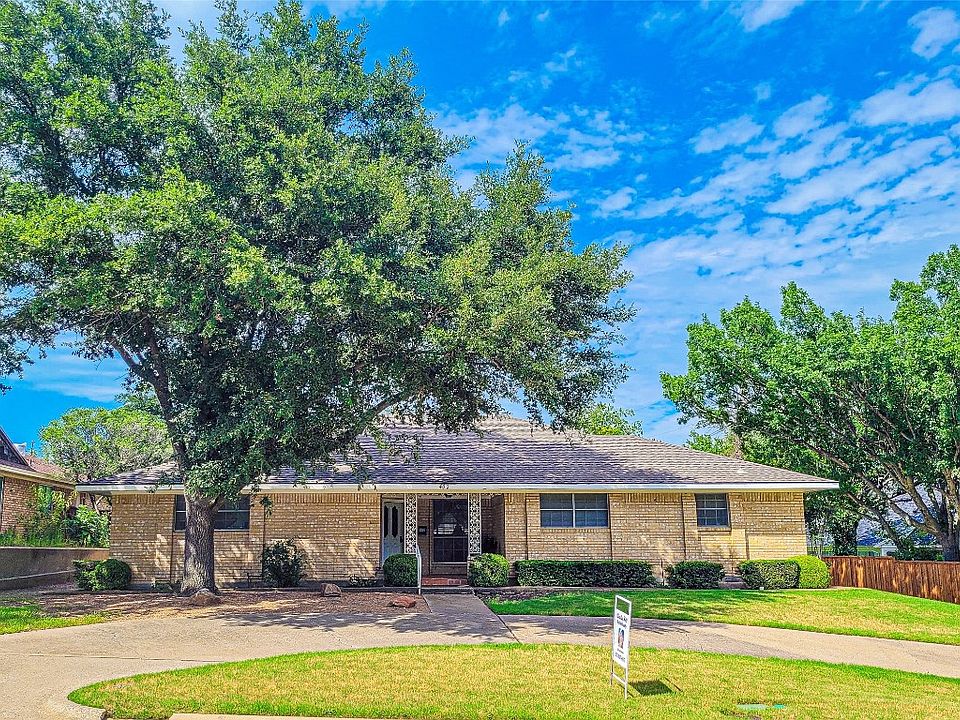 1st image of 402 Westway Dr