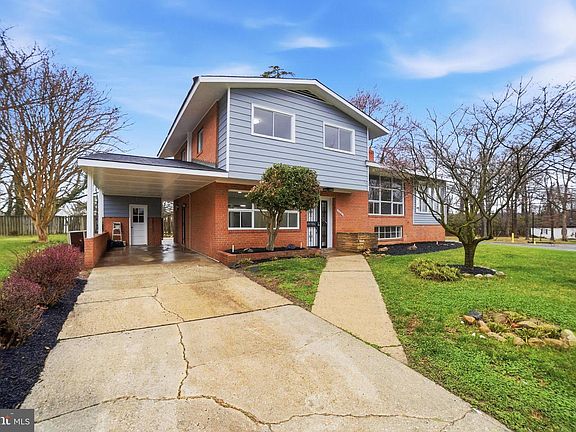 2nd image of 5001 Barto Ave