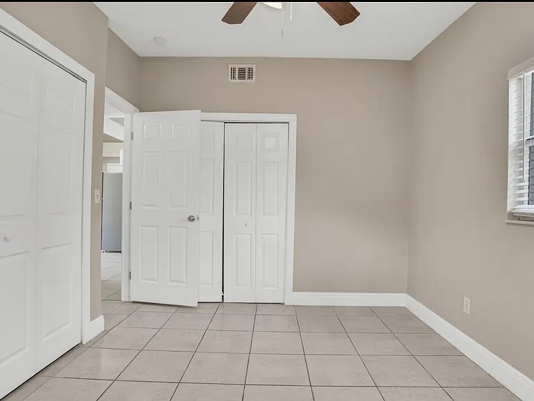 6215 Melbourne Ave — Photo 2