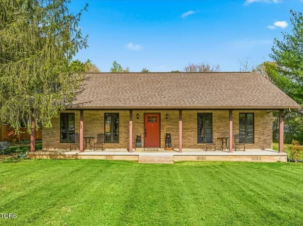 3120 Wears Dr, Sevierville, TN 37862