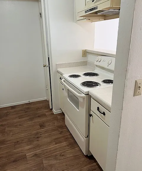 Bethany Apartments — Photo 25