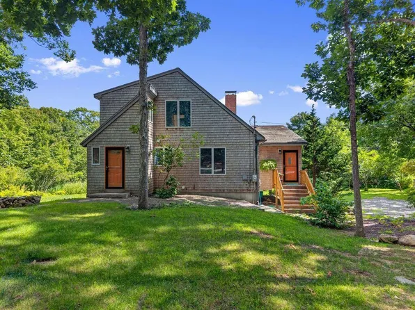 221 Shore Road, York, ME 03902