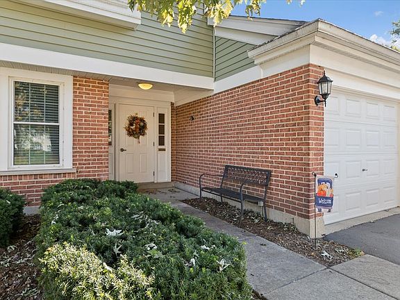 2nd image of 617 Edinburgh Ln APT B