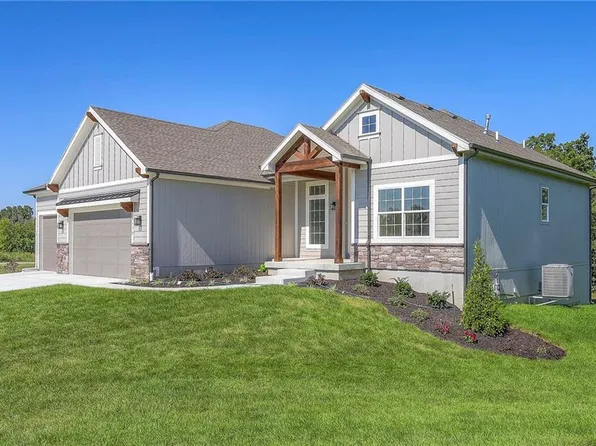 17718 Brockway St, Olathe, KS 66062