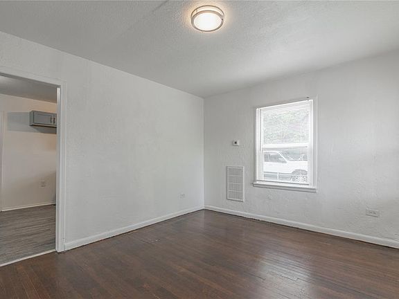 5th image of 4508 S Lee Ave