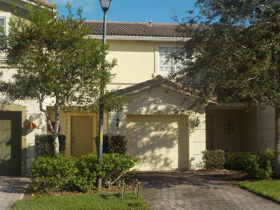 1st image of 2386 SW Marshfield Ct