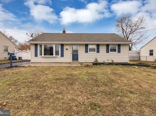 393 Windsor Dr, Bellmawr, NJ 08031