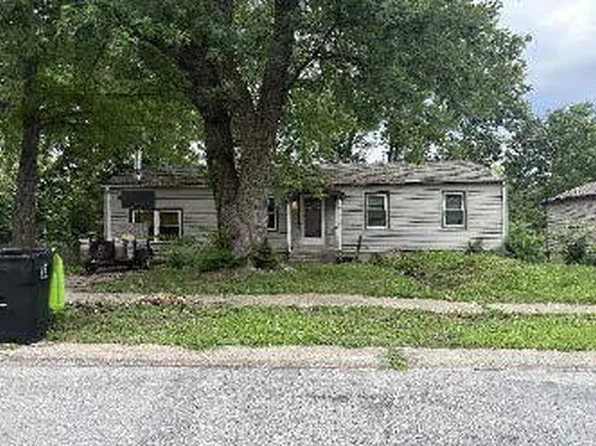 16002 E 17th St S, Independence, MO 64050