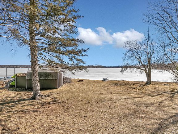 4th image of 10330 W Lake Rd