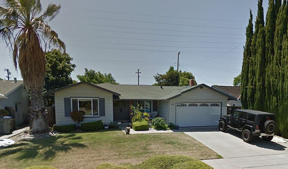 1st image of 4105 Woodford Dr