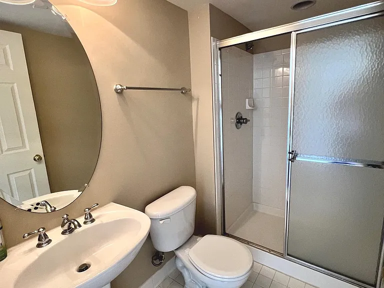 194 Oxbow Dr — Photo 6