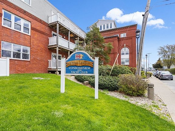 2nd image of 45 Main St APT 21