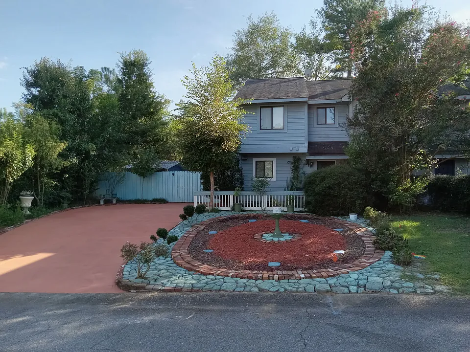 127 King Edward Way