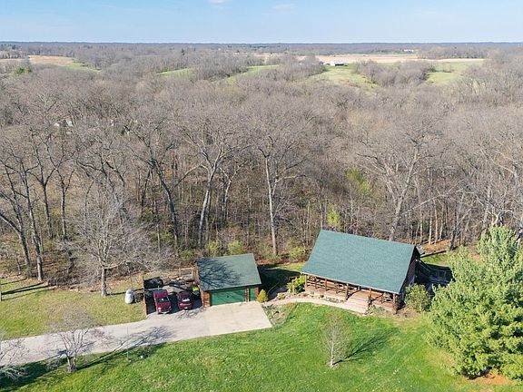 3rd image of 28829 N Bitner Rd