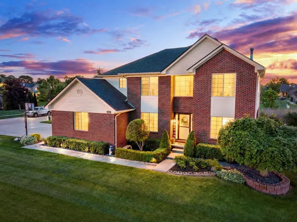 52047 Copper Creek Ct, Chesterfield, MI 48047