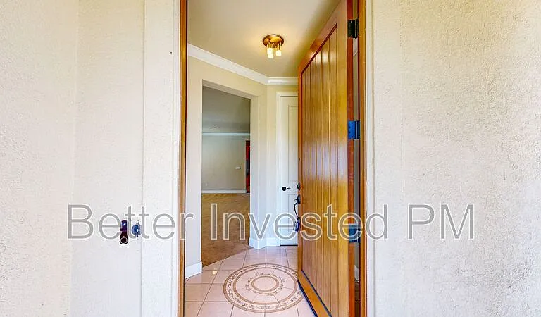 1221 Castellana Ln — Photo 15