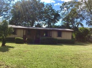 63 Donna Ln, Thomasville, GA 31757
