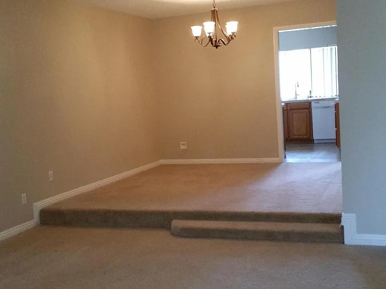2614 E Sahuaro Dr — Photo 8