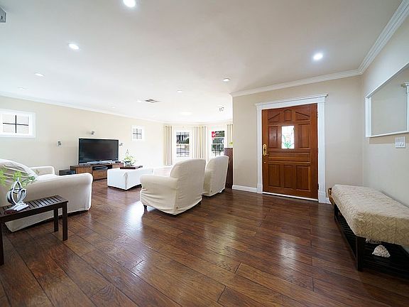 5th image of 5163 Windermere Ave