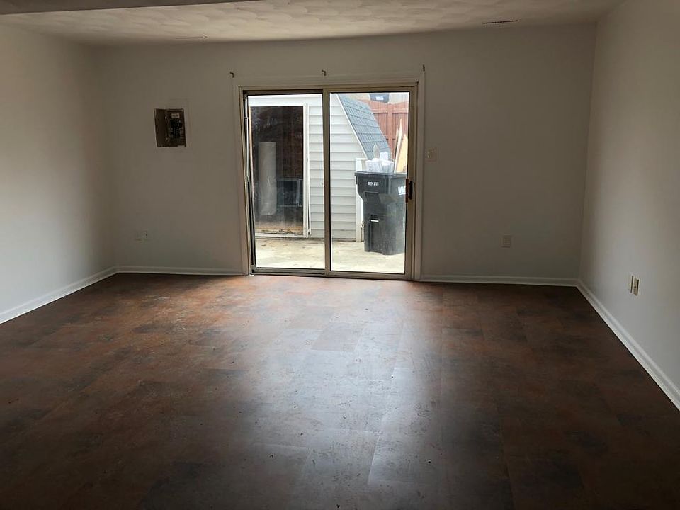 1st image of 1045 S Main St APT A6