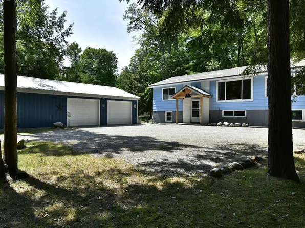 15603 E Cherry Park Dr, Northport, MI 49670