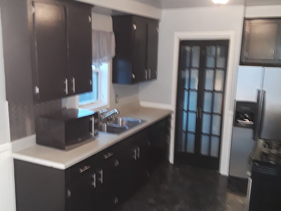 2nd image of 13467 Cunningham St