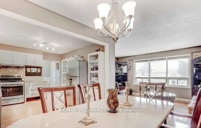 6 Monaco Ct — Photo 8