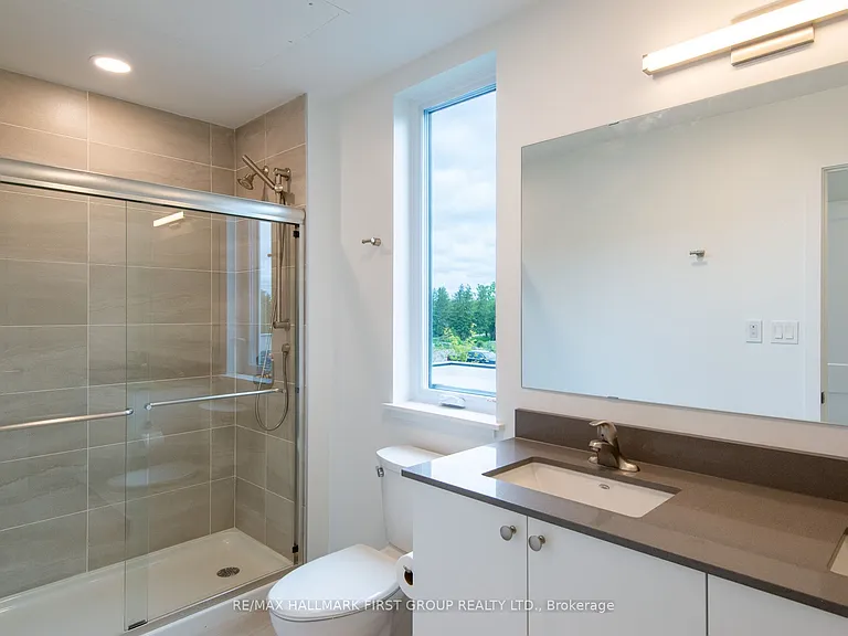 19 West St N #7 — Photo 14