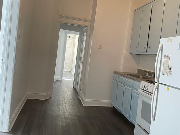 5th image of 3251 104th St #2