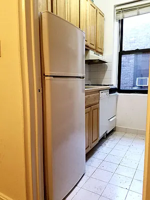 Rented by Compass | media 30