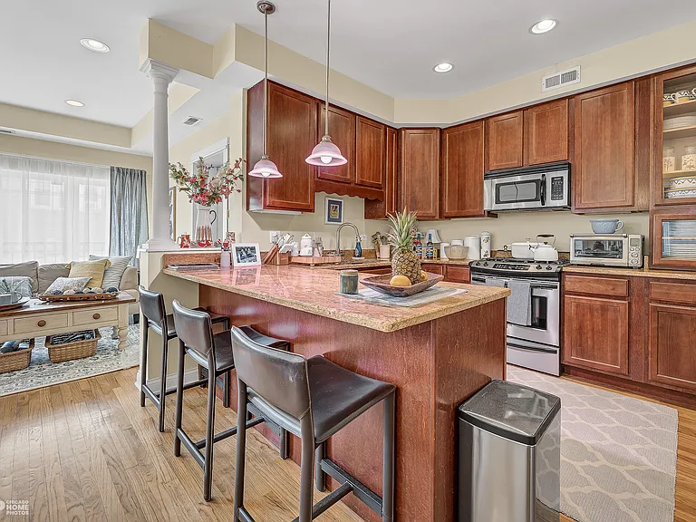 1524 W Birchwood Ave #1 — Photo 5