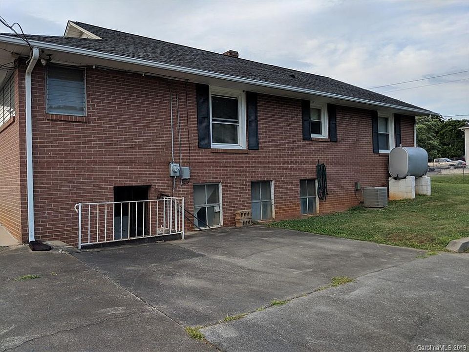 1st image of 309 South Ave SW