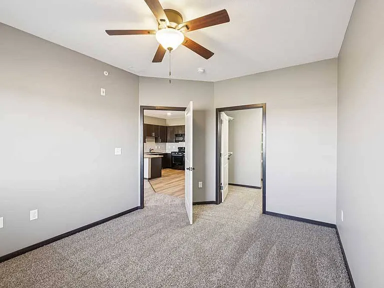 The Flats at 84 — Photo 110