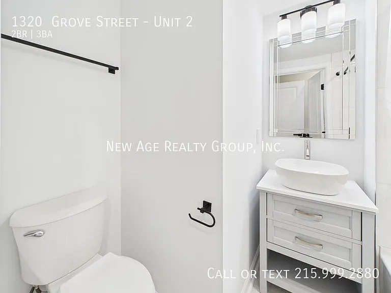 1320 Grove St #2 — Photo 15