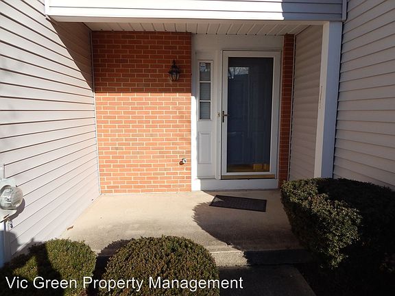 4th image of 1175 Bay Harbour Cir