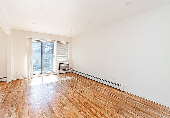 3rd image of 21-21 33rd Ave #2