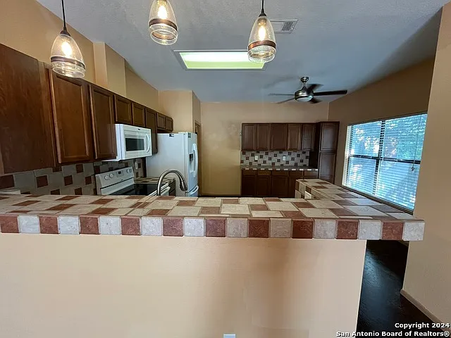 7339 Hunters Land — Photo 9