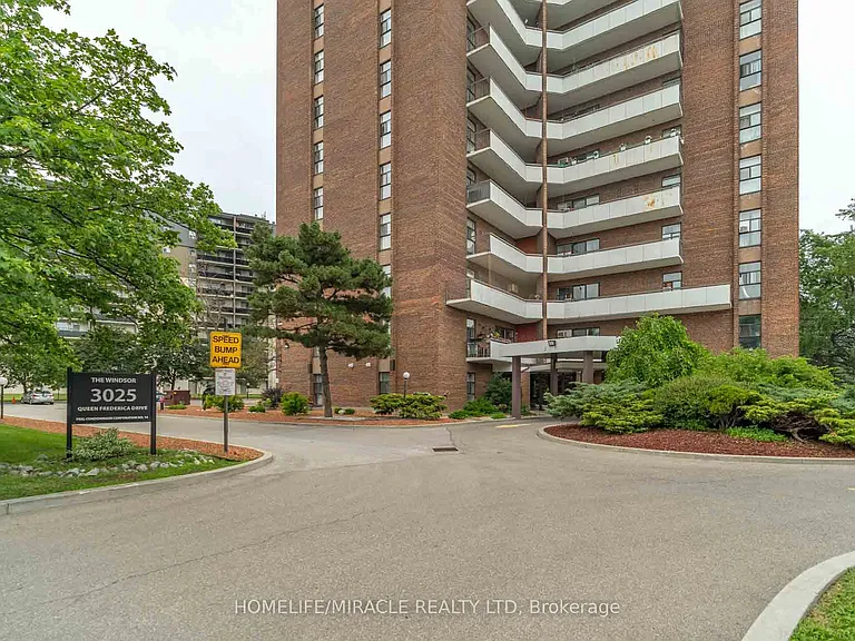 3025 Queen Frederica Dr #807 — Photo 1